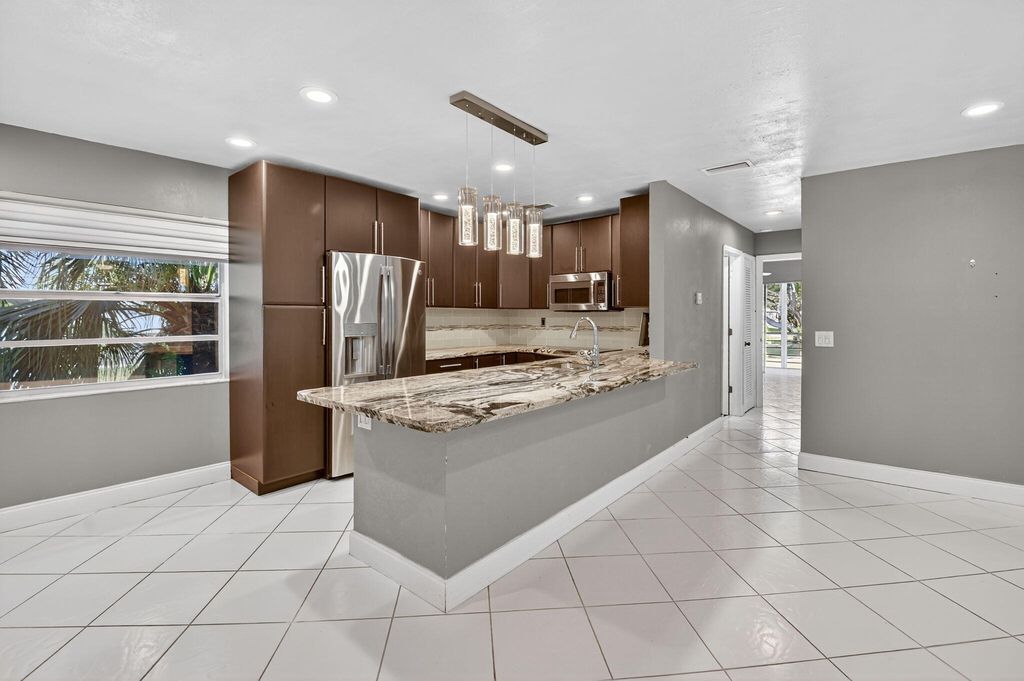 624 Flanders Drive 624, Delray Beach, FL 33484