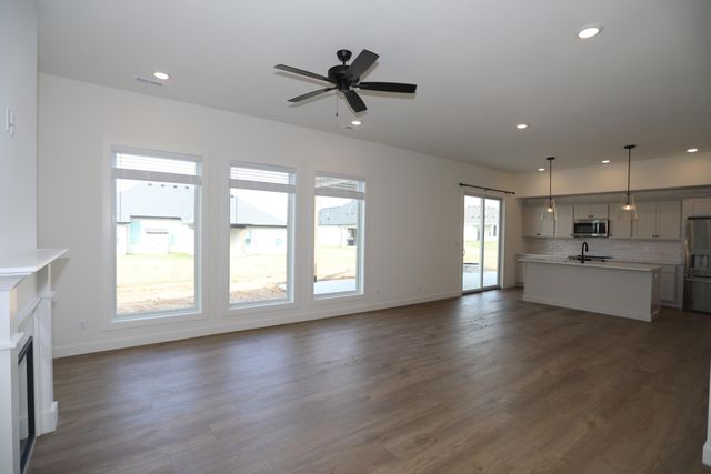 4609 CHAMBERS BAY DR, Columbia, MO 65201