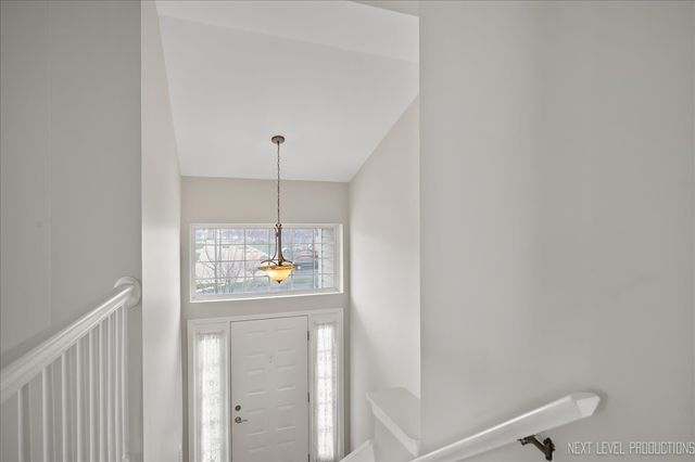 1102 Delta Drive 1102, Elgin, IL 60123