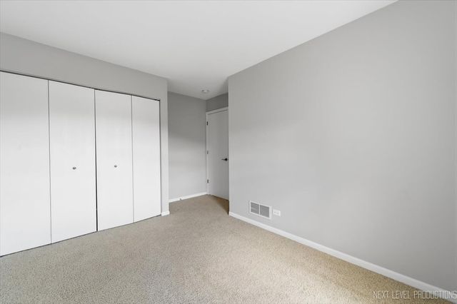 1102 Delta Drive 1102, Elgin, IL 60123