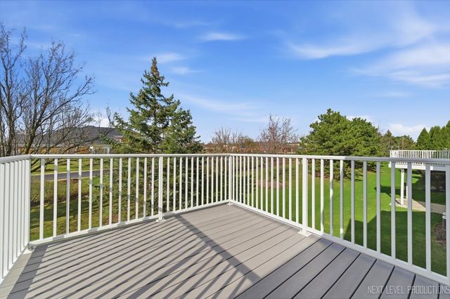 1102 Delta Drive 1102, Elgin, IL 60123