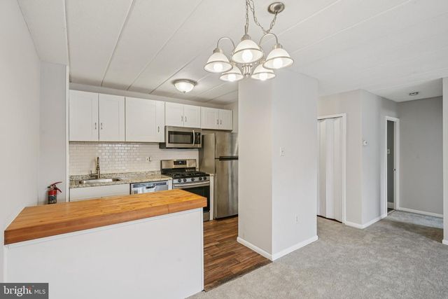 207 SUSSEX HOUSE, Cherry Hill, NJ 08034