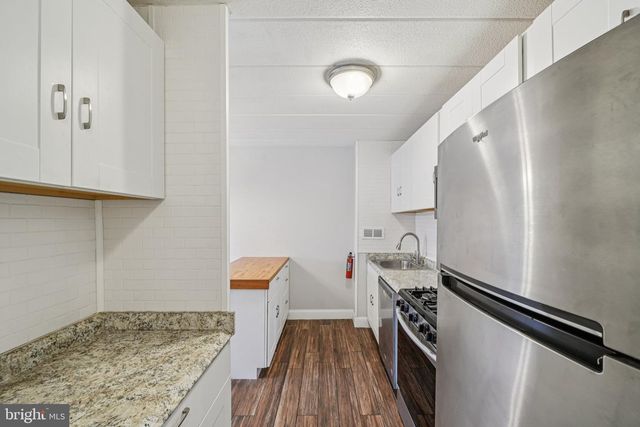 207 SUSSEX HOUSE, Cherry Hill, NJ 08034