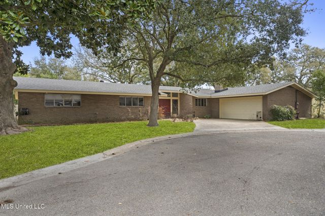 4 Chimney Cross, Long Beach, MS 39560