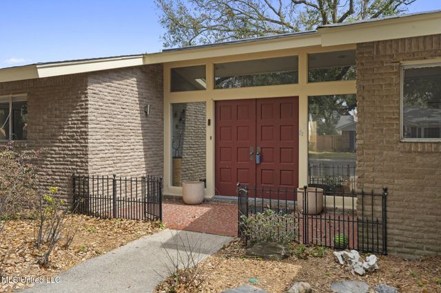 4 Chimney Cross, Long Beach, MS 39560