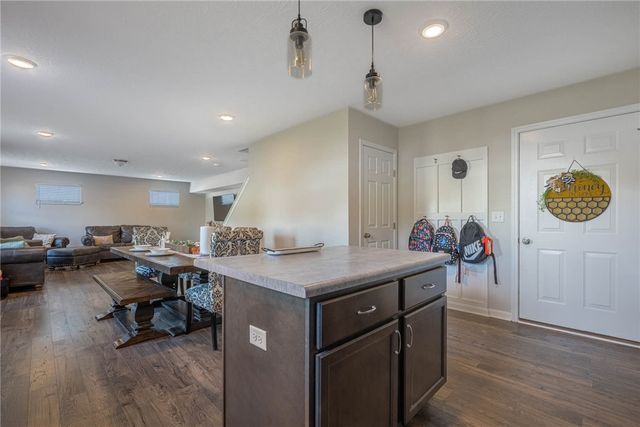 1512 Knightsbridge Court, Carlisle, OH 45005