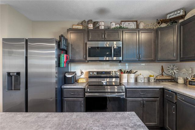 1512 Knightsbridge Court, Carlisle, OH 45005