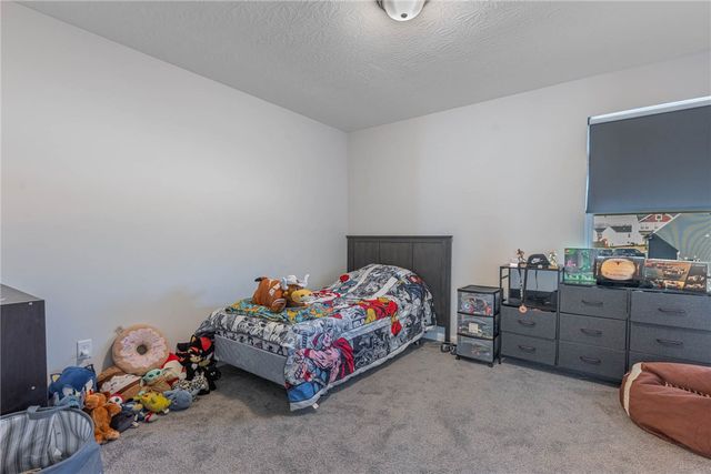 1512 Knightsbridge Court, Carlisle, OH 45005