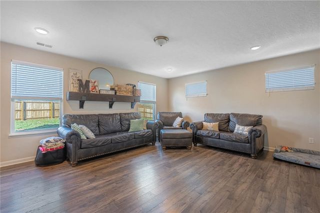 1512 Knightsbridge Court, Carlisle, OH 45005