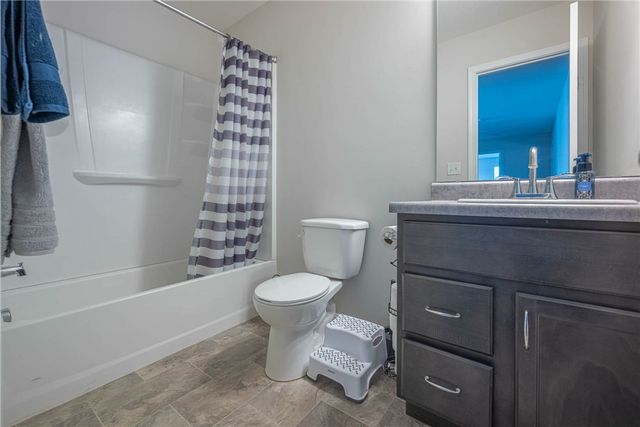 1512 Knightsbridge Court, Carlisle, OH 45005