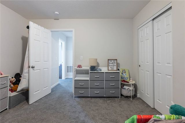 1512 Knightsbridge Court, Carlisle, OH 45005