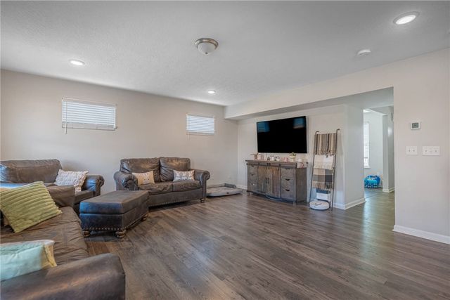 1512 Knightsbridge Court, Carlisle, OH 45005