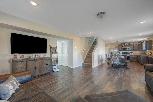 1512 Knightsbridge Court, Carlisle, OH 45005