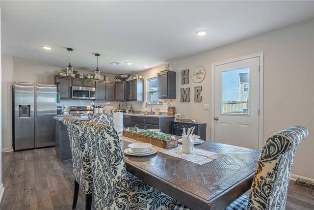 1512 Knightsbridge Court, Carlisle, OH 45005