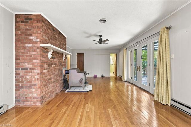 5704 Kings Court, Pleasant Garden, NC 27313