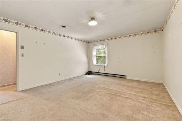 5704 Kings Court, Pleasant Garden, NC 27313