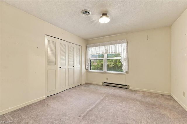 5704 Kings Court, Pleasant Garden, NC 27313