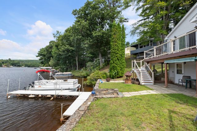 4 Shore Ln, Holland, MA 01521