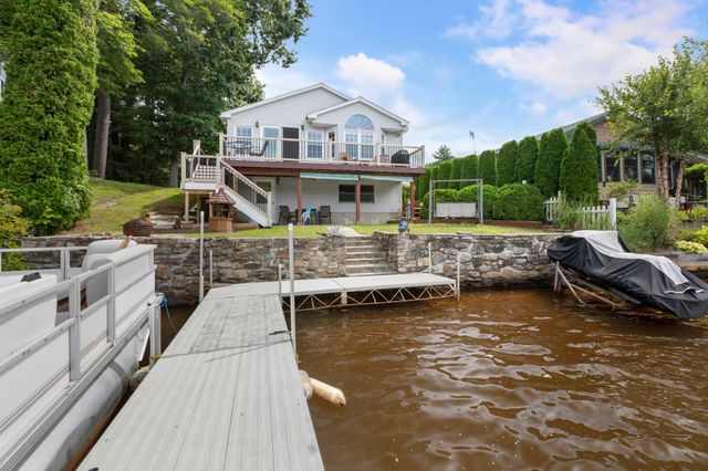 4 Shore Ln, Holland, MA 01521