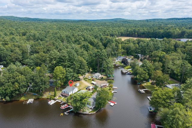 4 Shore Ln, Holland, MA 01521
