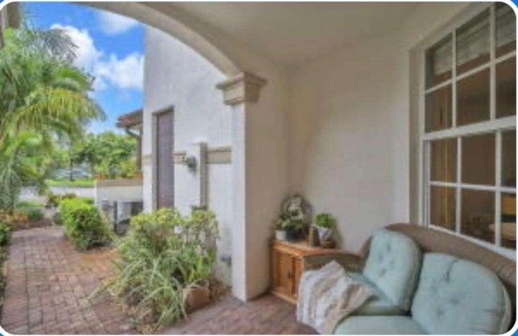 9761 Darlington Place 9761, Cooper City, FL 33328