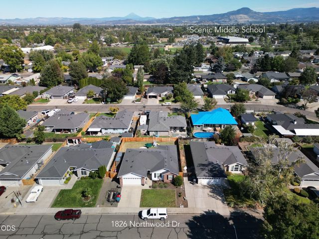 1826 Northwood Drive, Central Point, OR 97502