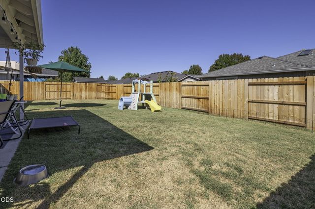 1826 Northwood Drive, Central Point, OR 97502