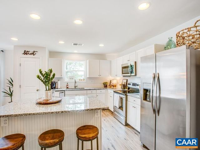 157 LOOKOVER TER, Stuarts Draft, VA 24477