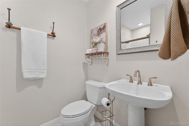 1774 Spring Water Place, Highlands Ranch, CO 80129