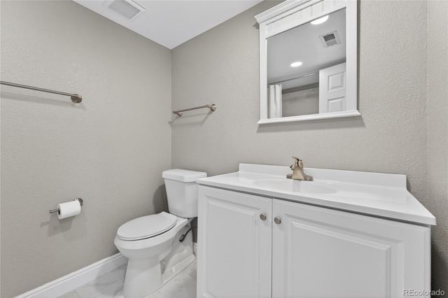 1774 Spring Water Place, Highlands Ranch, CO 80129