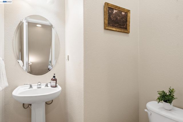 3703 Whitworth Dr, Dublin, CA 94568