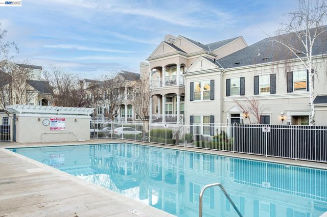 3703 Whitworth Dr, Dublin, CA 94568