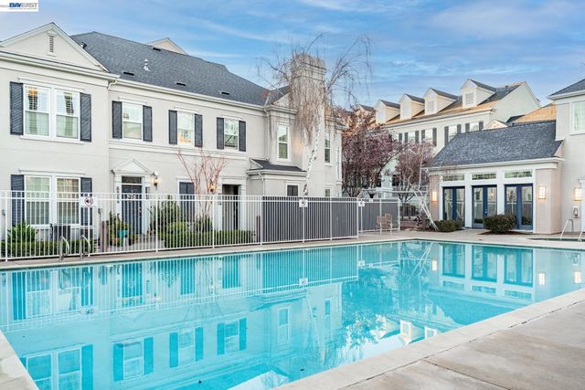 3703 Whitworth Dr, Dublin, CA 94568