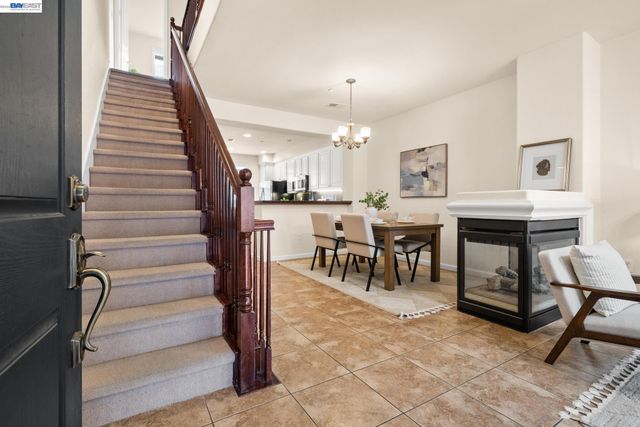 3703 Whitworth Dr, Dublin, CA 94568