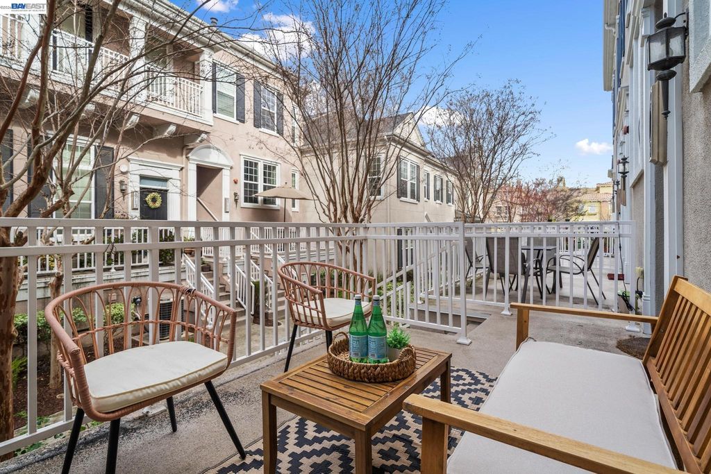 3703 Whitworth Dr, Dublin, CA 94568