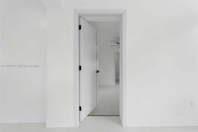 14950 NE 2nd Ave, Miami, FL 33161