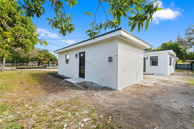 14950 NE 2nd Ave, Miami, FL 33161