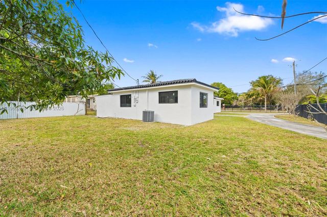 14950 NE 2nd Ave, Miami, FL 33161