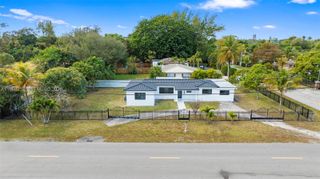 14950 NE 2nd Ave, Miami, FL 33161