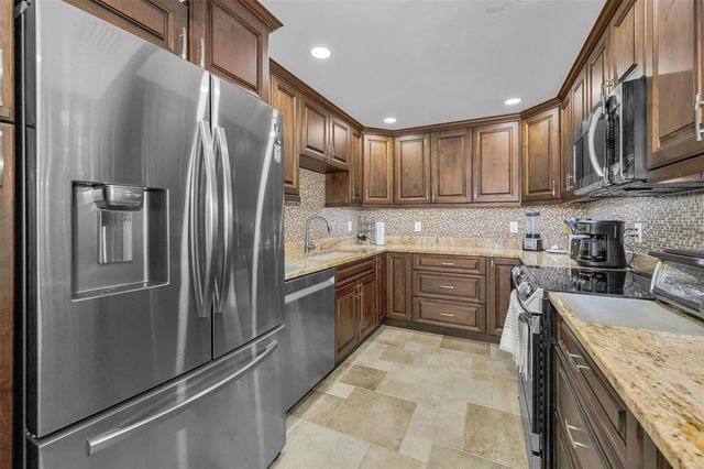 2700 BAYSHORE BOULEVARD 11-209, Dunedin, FL 34698