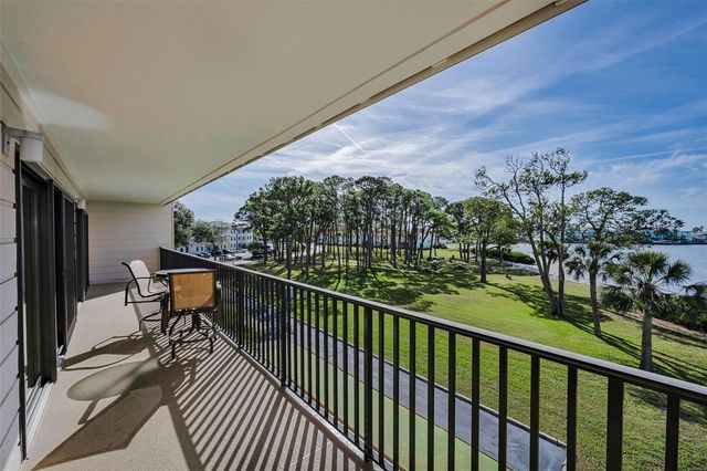2700 BAYSHORE BOULEVARD 11-209, Dunedin, FL 34698