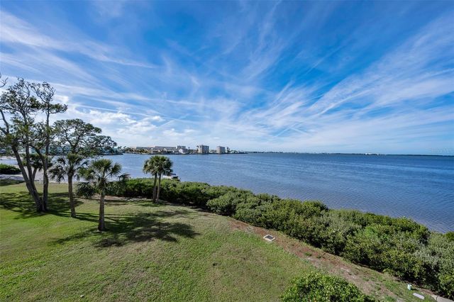 2700 BAYSHORE BOULEVARD 11-209, Dunedin, FL 34698