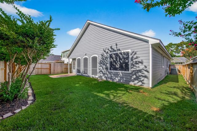 12923 Oakwood Manor Drive, Cypress, TX 77429