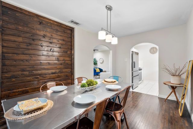 2315 Boyd Street, Dallas, TX 75224