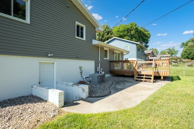 807 26th Street NW, Rochester, MN 55901