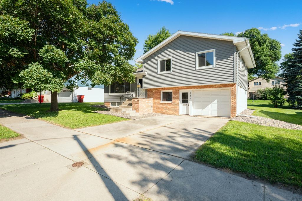 807 26th Street NW, Rochester, MN 55901