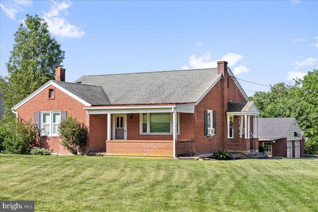 1848 HOFFMANSVILLE RD, Frederick, PA 19435
