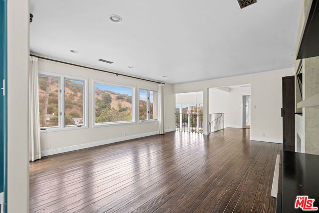 1759 N Beverly Drive, Beverly Hills, CA 90210