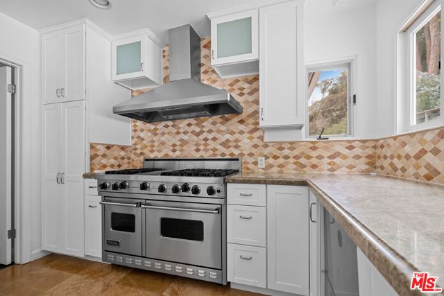 1759 N Beverly Drive, Beverly Hills, CA 90210