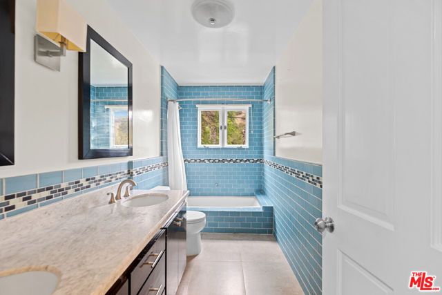 1759 N Beverly Drive, Beverly Hills, CA 90210